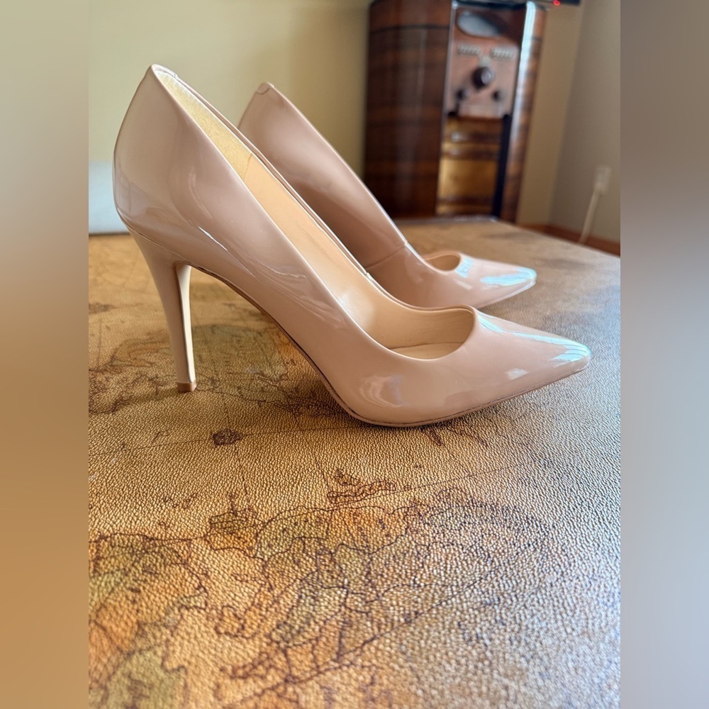 Nine West Glossy Nude Heels